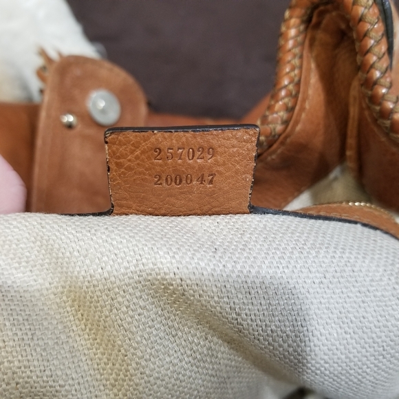 Gucci Vintage Tan Shoulder Bag - Picture 3 of 7